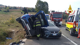 Castelfidardo - Scontro tra due auto sulla Statale: due feriti
